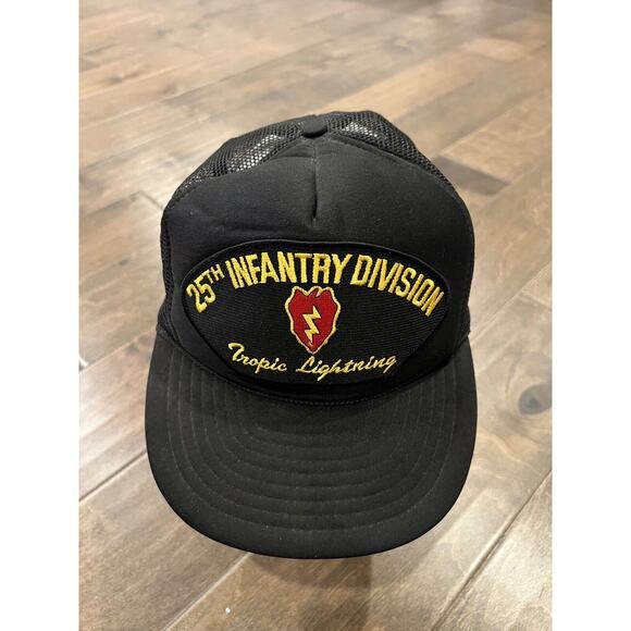 US Army 25th Infantry Division Mens Black Tropic Lightning Snapback Trucker Hat - Picture 2 of 8